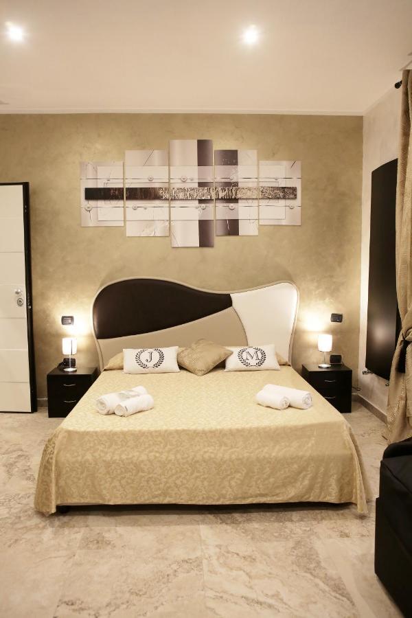 Jadore Monic Rome Exterior photo