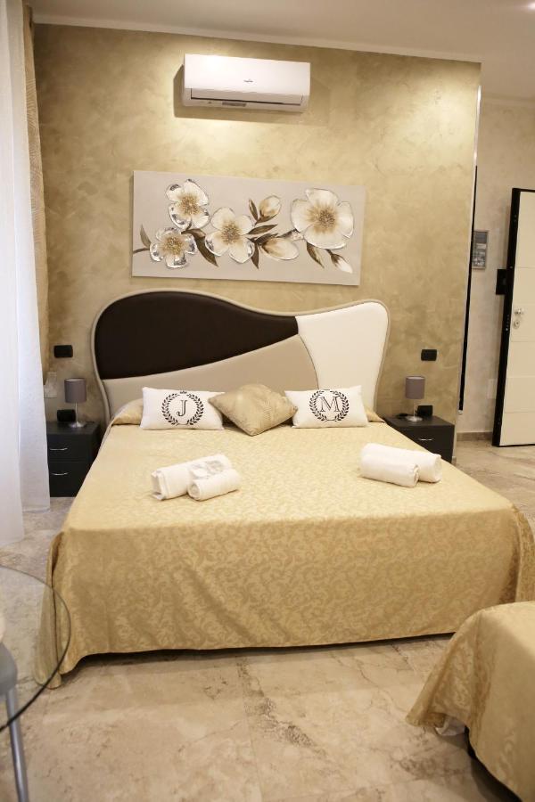 Jadore Monic Rome Exterior photo