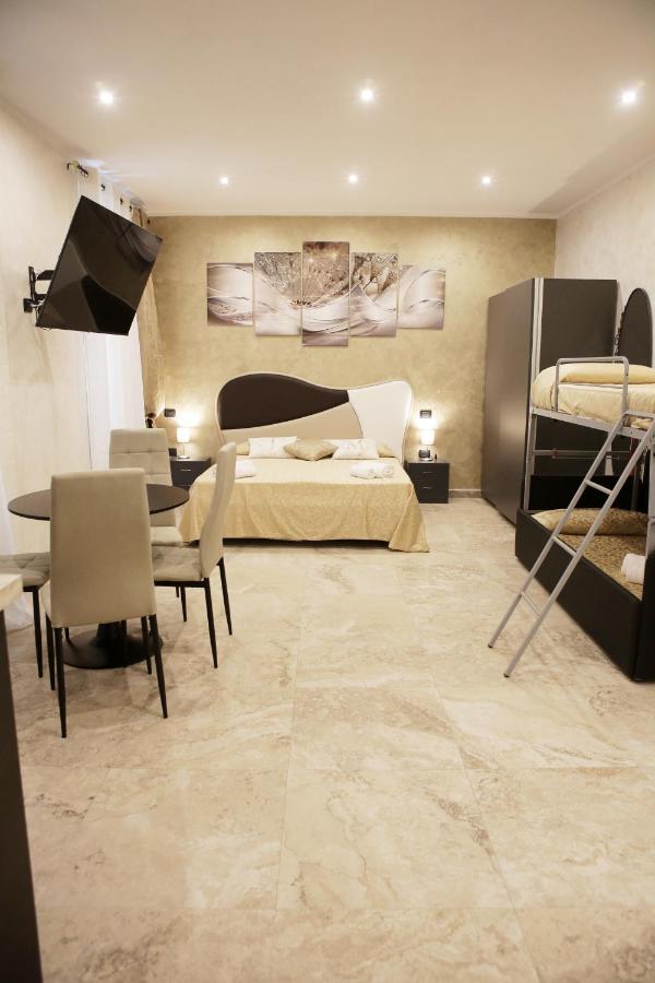 Jadore Monic Rome Exterior photo