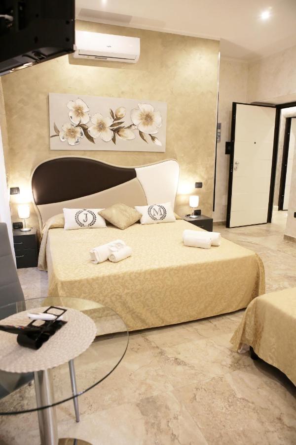 Jadore Monic Rome Exterior photo